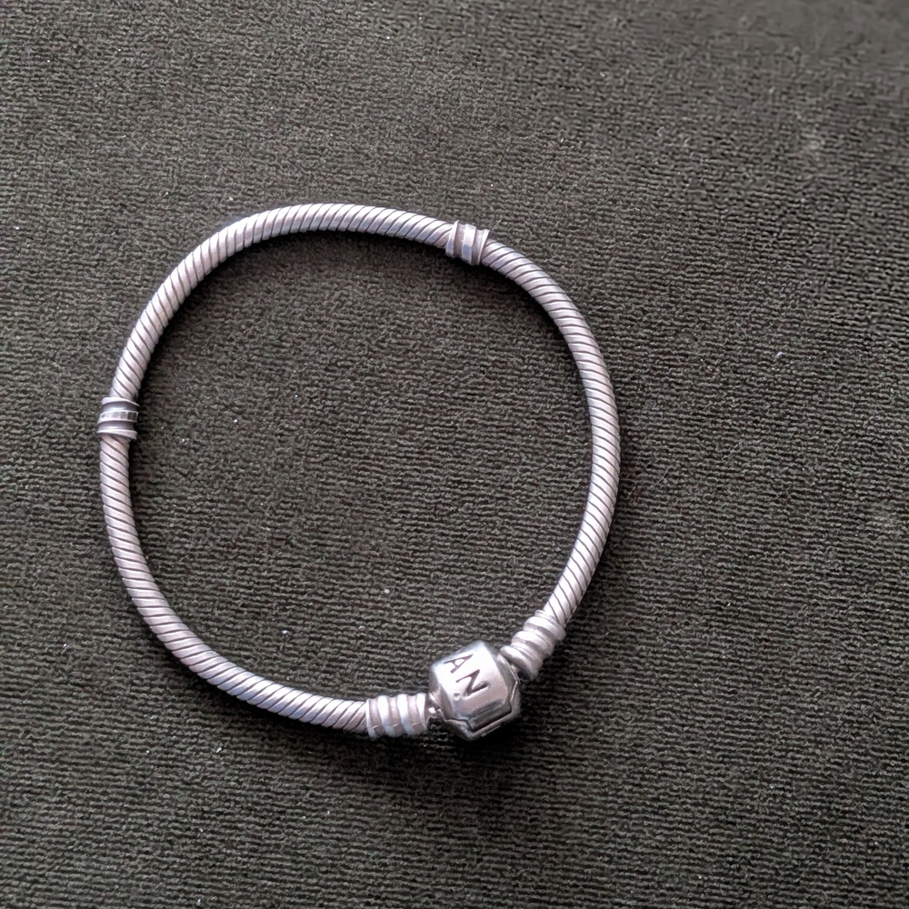 Classic Pandora Sterling Silver Cable Bracelet with Hex Clasp Size 6.5